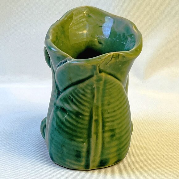 Vintage Green Ceramic Baby Elephant Planter Hugging Leaf Design 4” USA - Picture 3 of 7